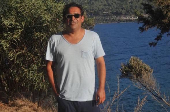 <div>90'lı yılların popüler şarkıcısı Ege uzun zamandır ortalarda yoktu. Ege, Bodrum Güvercinlik'te kendisi için ağaçtan ev yaptırdı.</div>
<div> </div>