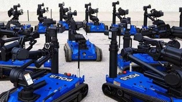 <p>100 adet Ertuğrul Bomba İmha Robotu kabulü yapılarak envantere dahil edildi.</p>
<p> </p>