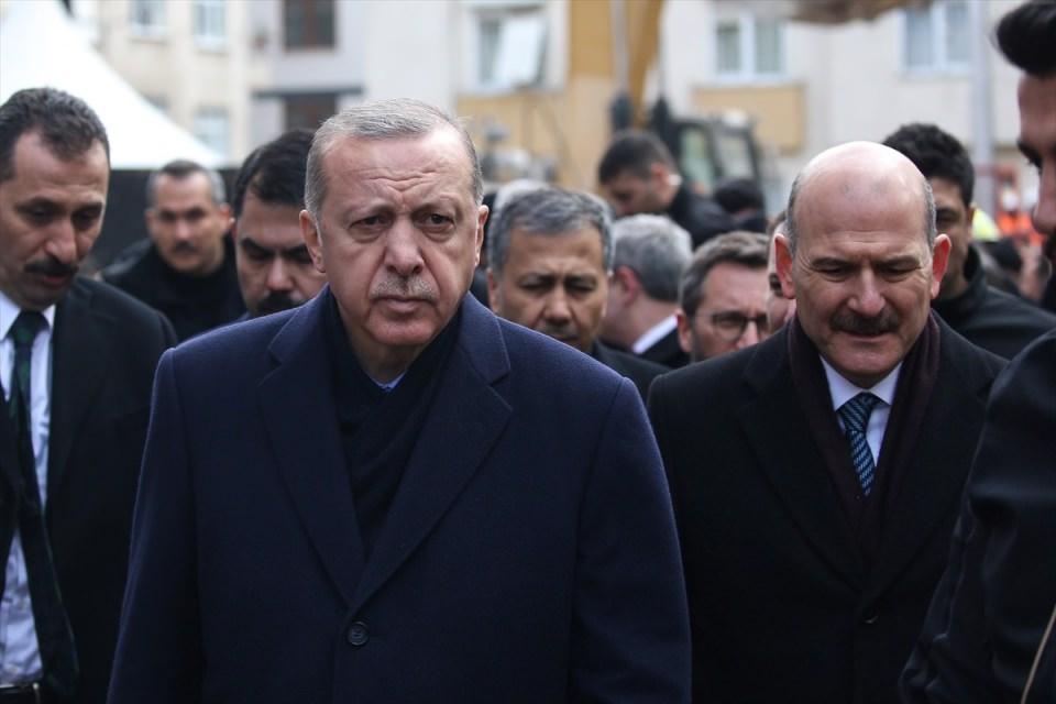 <p>Ranta, daha fazla para kazanılmaya yönelik, kaçak yapılan bu işlerle şu anda bu bölgede çok ciddi bir sıkıntıyı yaşadık. 17 kaybımız, 14 yaralımız var.</p>