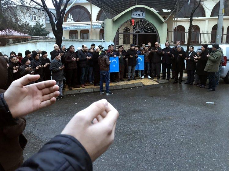 <p>Kahramanmaraş'ta Çin yönetiminin Doğu Türkistan'daki Uygur Türklerine uyguladığı baskıcı politikalara karşı "Zulme Karşı Duaya Kalk" program düzenlendi.</p>