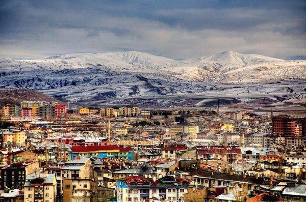 <p>Sivas</p>

<p>İstanbul'daki nüfus: 752 bin 808 kişi</p>

<p> </p>
