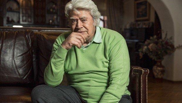 <p>CÜNEYT ARKIN</p>
<p> </p>
<p>Fahrettin Cüreklibatur</p>
<p> </p>