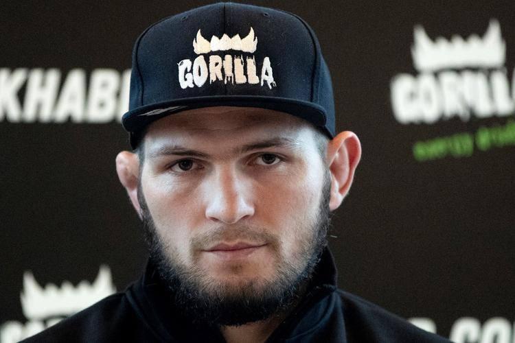 <p>Connor McGregor'u nakavt eden Dağıstanlı Müslüman sporcu Khabib Nurmagomedov, Mayweather'a meydan okusa da bu düello henüz gerçekleşmedi.</p>

<p> </p>
