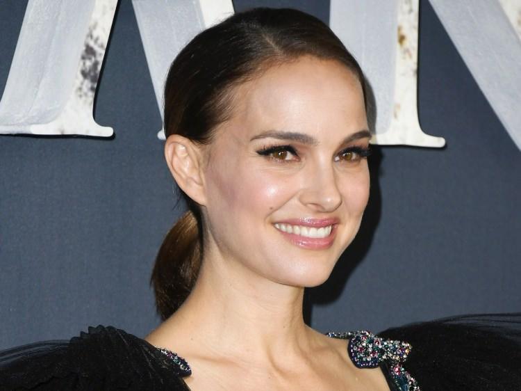 <p>Natalie Portman</p>
<p> </p>
<p>Gerçek Adı: Neta-Lee Hershlag</p>
