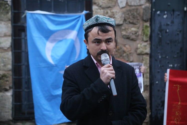 <p>Dünya Uygur Türkleri Sosyal Yardımlaşma Derneği Başkanı Abudulwaili Buğrahan, programda konuşma yaptı.</p>