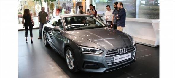 <p><strong>AUDI</strong></p>
<p>28 Şubat 2019'e kadar 2018 model A4 Sedan 2.0 TDI tüm donanım seçenekleri için devam eden kampanya, %0 faiz 12 ay 90.000 TL, %0,99 faiz 18 ay 100.000 TL, %1,29 faiz 24 ay 100.000 TL ve %1,59 faiz 36 ay 100.000 TL ile sınırlı.</p>