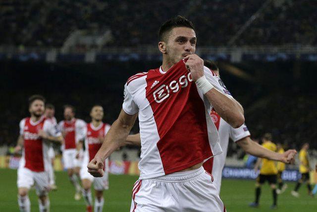 <p>16 - AJAX - 37 Puan</p>
