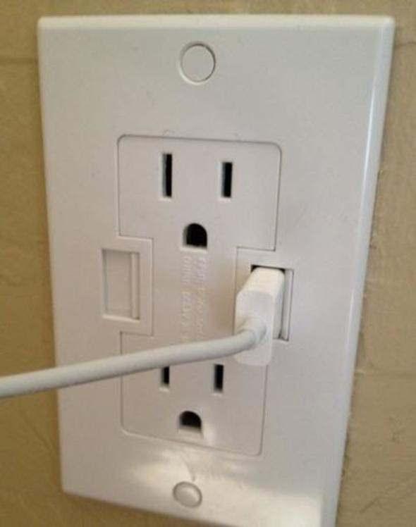 <p>USB girişleri de bulunan prizler...</p>
<p> </p>