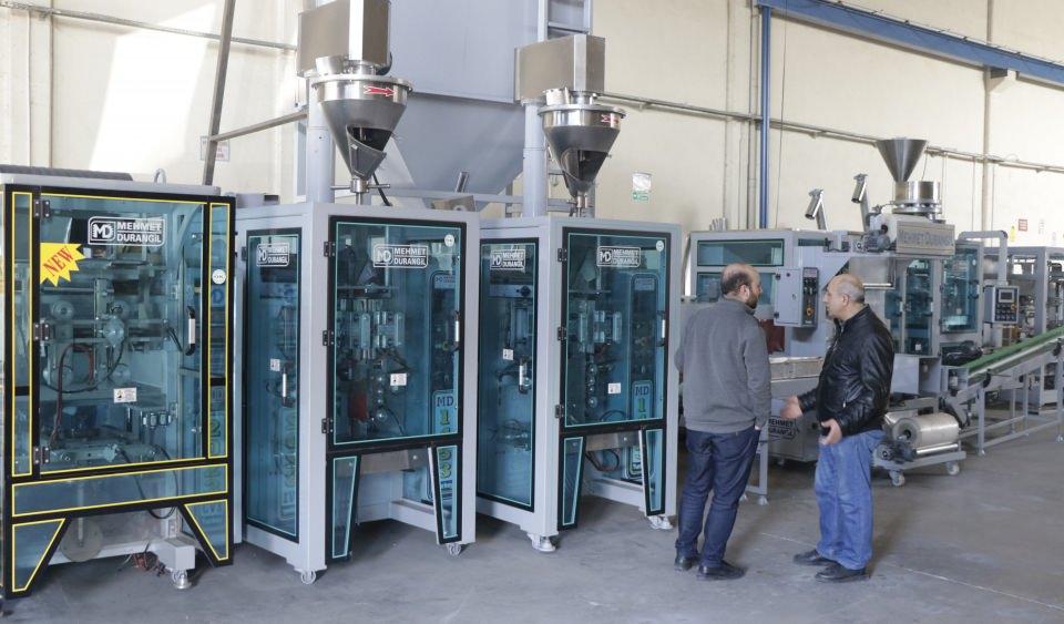 <p>Merkez Karatay il&ccedil;esindeki Astim Sanayi Sitesi'nde faaliyet g&ouml;steren Mehmet Durangil firmasının bin metrekarelik fabrikasında 25 iş&ccedil;iyle, bir&ccedil;ok sekt&ouml;re ait paketleme makineleri &uuml;retiliyor.&nbsp;</p>

<p>&nbsp;</p>
