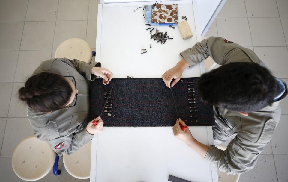<p>Kaza sırasında içinde 156 yolcu ve 6 kişilik mürettebat bulunan uçak, onarımı mümkün olmayınca hurdaya ayrılmıştı.</p>