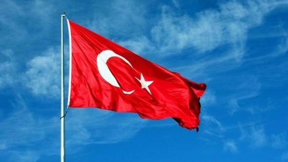 <p>Ranker kullanıcı oylarıyla dünyanın en güzel bayraklarını belirledi.</p>

<p>200'den fazla ülkenin yer aldığı listede bakın Türkiye kaçıncı sırada yer aldı.</p>
