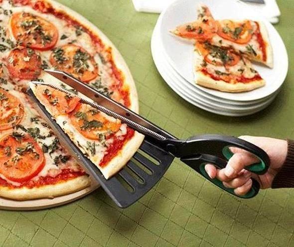 <p>Pizza kesmek için en ideal yöntem</p>
<p> </p>