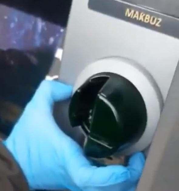 <p>Kartınızı yerleştirdiğiniz bu bölüm de aslında hiç masum değil!</p>
<p> </p>