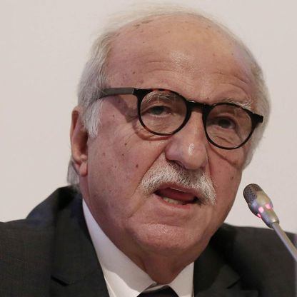 <p>Hüsnü Özyeğin</p>
<p>2,1 milyar dolar</p>