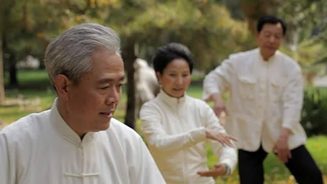 <p>20- Tayvan</p>

<p>310 bin&nbsp;kişi</p>
