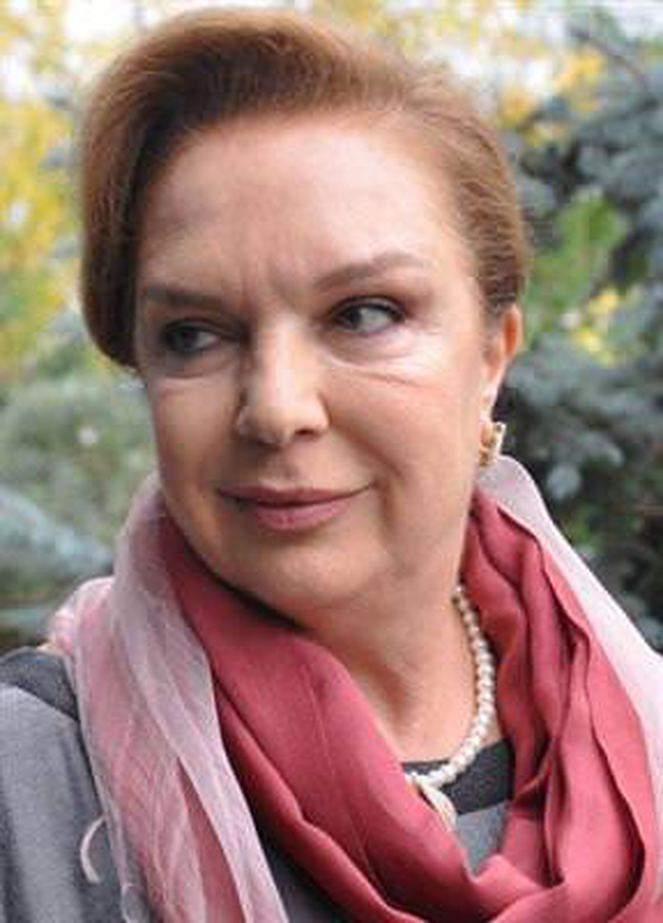 <p>Selda Alkor,<strong>"Sen de mi sevgili Aytaç? Güle güle arkadaşım. Bu yaprak dökümünün sonu yok maalesef. Nurlar içinde git. Ailene, seni sevenlere, tüm geride kalanlara, sabırlar diliyorum. Türk sineması çok değerli bir aktörünü, çok önemli değerini kaybetti. Hepimizin başı sağ olsun."</strong></p>
