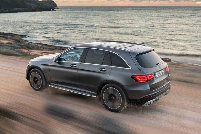 <p>Bunun yanı sıra, fuarda CLA Shooting Brake'i de ilk kez tanıtacak marka, V-Class'ın elektrikle çalışan bir versiyonuna da sergileyecek.</p>

<p> </p>
