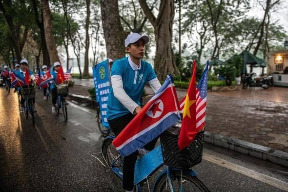 <p>Bildiride, ABD'nin gerekli adımları atması halinde Kuzey Kore'nin yarımadanın nükleer silahlardan arındırılması konusunda daha fazla adım atacağı vurgulanmıştı.</p>

<p> </p>
