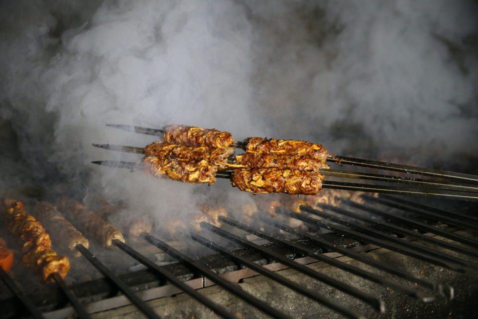 <p>Harran Üniversitesi Gıda Mühendisliği Öğretim Üyesi Prof. Dr. İbrahim Hayoğlu ise keme mantarının protein, mineral ve D vitamini bakımından zengin bir besin olduğunu belirterek, bu anlamda insanlara kemeyle yapılan ürünleri tüketmelerini tavsiye etti.</p>
<p> </p>