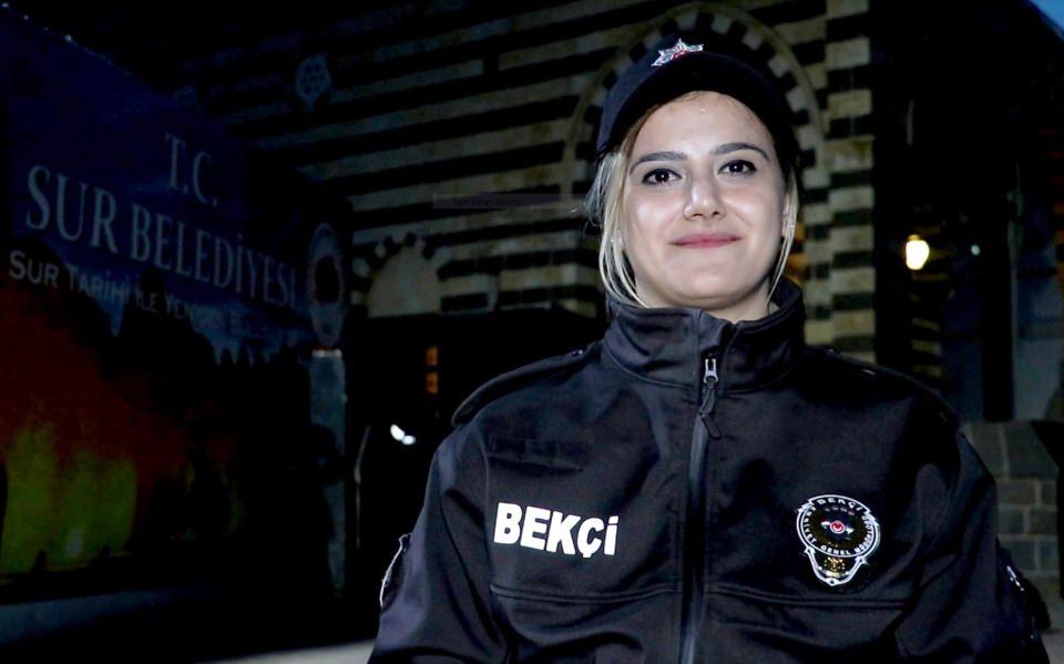 <p>Kadınlar artık her meslek alanında var. Kadınların başaramayacağı iş yok. Bekçilikte kadın olmamın avantajları da oluyor. </p>
