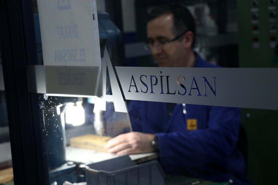 <p>Kayseri Organize Sanayi Bölgesi'nde 1981'de hayırsever iş adamlarının katkılarıyla kurulan ASPİLSAN Enerji, askeri birliklerin ihtiyacına göre, cihazlara özgü pil ve bataryalar üreterek TSK'nin gücüne güç katıyor.</p>
<p> </p>