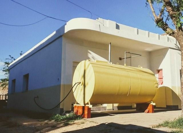 <p>Atık yağ tankının içine adeta bir evi sığdırdı. İşte içerisini gördüğünüzde şaşıracağınız ilginç fotoğraflar...</p>