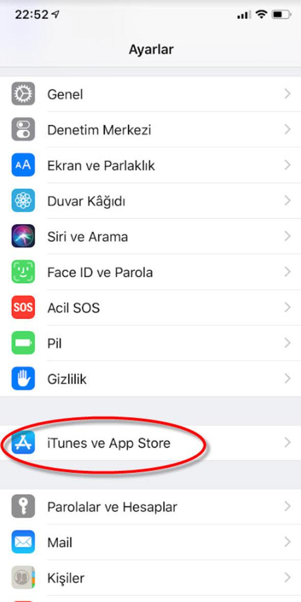 <p>Daha sonra tekrar Ayarlar'a girip iTunes ve App Store seçeneğine dokunun.</p>
