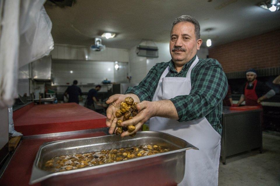 <p>Söz konusu kebabı, uzun süre sonra menülerde görmeye başlayan vatandaşlar da fiyatına bakmaksızın tadabilmek için ilgili mekanlara akın ediyor.</p>

<p> </p>
