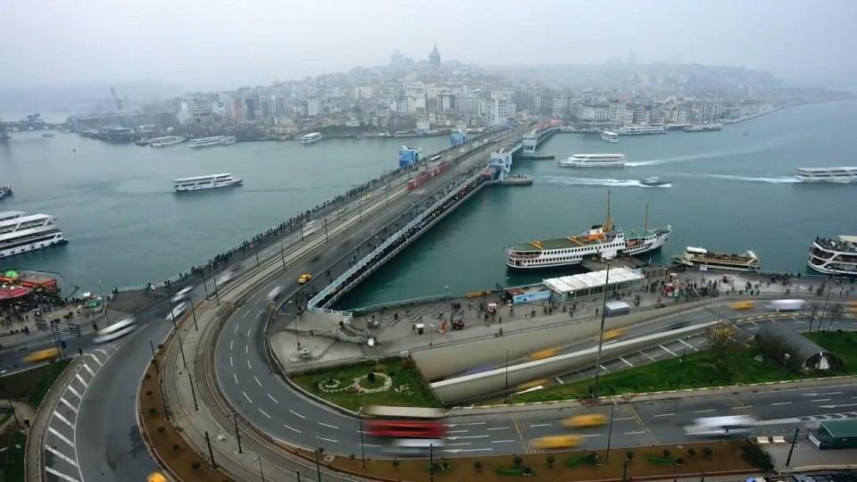 <p>İstanbul, 2018 sonu itibariyle 278 km'nin üzerinde raylı sisteme kavuştu ve böylece 24 yılda raylı sistemi 8 kat artmış oldu.</p>
