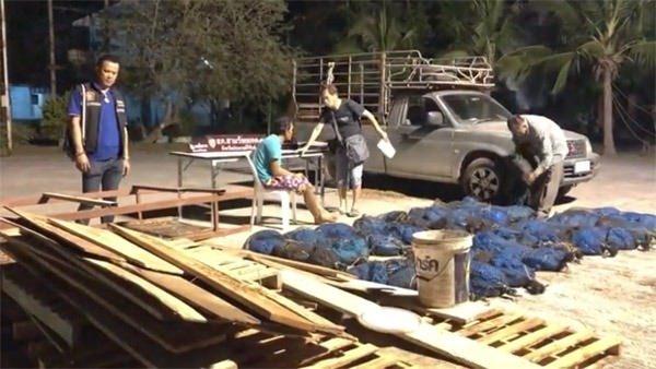 <p>Görüntüler, Tayland'ın güneyindeki Prachuap Khiri Khan'dan.</p>