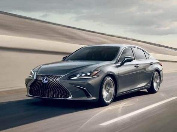 <p>12. Lexus ES<br />
<br />
Yıldız Sayısı:5</p>