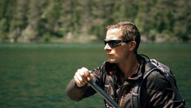 <p>Dünyaca ünlü maceracı, hayatta kalma uzmanı ve televizyon programcısı Bear Grylls vahşi doğada yaptıklarıyla adeta sınırlarını zorluyor.</p>
