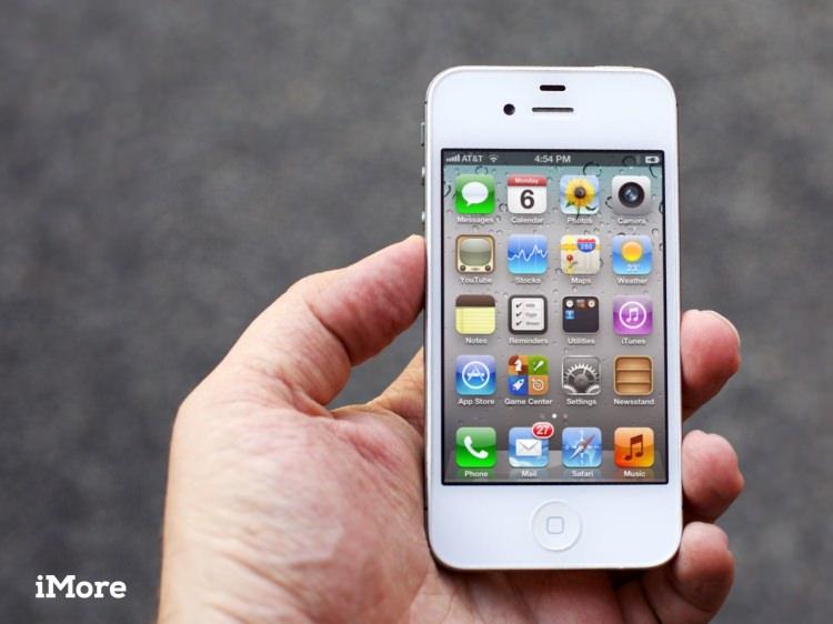 <p>iPhone 4S</p>

<p>Ekran: 3.5 inç <br />
Kamera: 8 megapiksel<br />
RAM: 512 MB<br />
Batarya: 1432 mAh</p>

<p>​</p>
