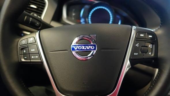 <p>9. Volvo S60<br />
<br />
Yıldız Sayısı:5</p>
