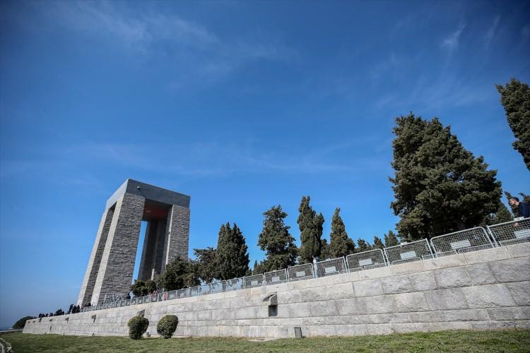<p>Kültür ve Turizm Bakanlığı Çanakkale Savaşları Tarihi Alan Başkanlığı koordinesindeki 210 kişilik ekip, tören öncesi hazırlık çalışmalarını titizlikle yürüttü.</p>
<p> </p>