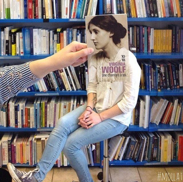 <p>Kitap Evi çalışanları sıkıldıkları zaman buldukları bir eğlence ile görenleri neşelendirdi. Bu eğlence öyle bir hal almış ki ilk bakıldığında kitaptaki resimlerin fotoğraftaki kişilere ait olduğunu sanılıyor...</p>
