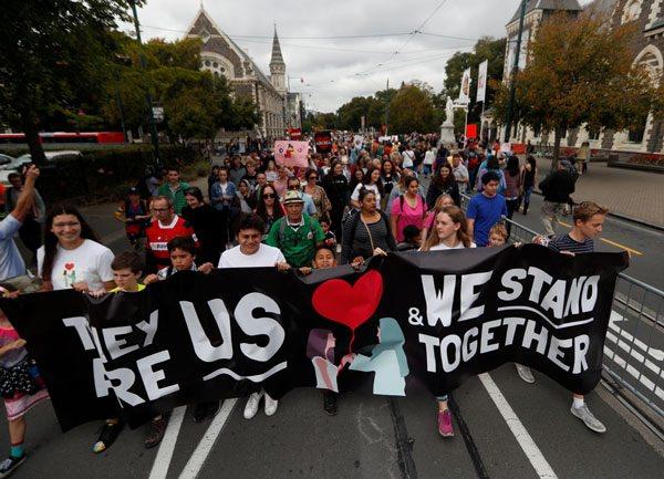 <p>Christchurch'te ayrıca 3 bin kişinin katıldığı 'Sevgi Yürüyüşü' düzenlendi.</p>
<p> </p>