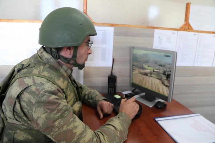 <p><strong>Yakalanan düzensiz göçmen sayısı her yıl artıyor</strong></p>
<p>Kaçak geçişlerin artması sonucunda, yakalanan düzensiz göçmen sayısında da her yıl artış yaşanıyor.</p>