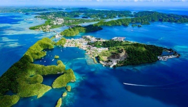 <p>Palau/30 gün vizesiz.</p>
