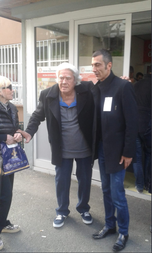 <p><strong>Cüneyt Arkın</strong></p>
