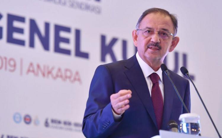 <p>'Cumhur ittifakı'nın Ankara Büyükşehir Belediye Başkanı adayı Mehmet Özhaseki, Yenimahalle'deki Sofuoğlu İlkokulu'nda oy kullanacak</p>