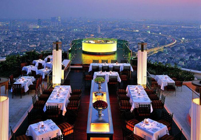 <p><strong>Lebua State Tower</strong>-<strong> <span style="color:#800080">Bangkok</span></strong></p>
