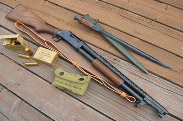 <p>Pompalı Tüfekler</p>

<p>Winchester 1897</p>
