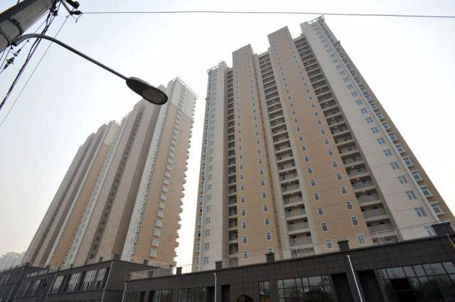 <p>Bu apartmanı yakından görenler gözlerine inanamadı.</p>
