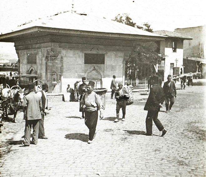 <p>Üsküdar Meydanı / 1910'lar</p>
