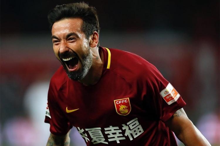 <p>9. Lavezzi (Hebei Fortune): 28.3 milyon Euro </p>
