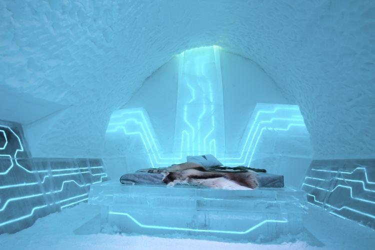 <p><span style="color:#800080"><strong> Ice Hotel In Jukkasjarvi, Sweden</strong></span></p>
