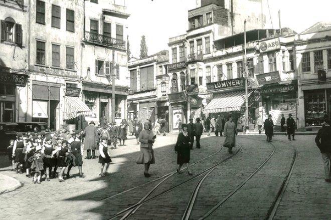 <p>Tünel Meydanı, Taksim</p>

