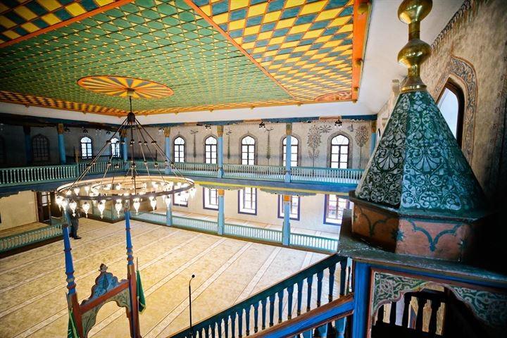 <p>Büyükelçi Koç da Türkiye ile Bosna Hersek'in dostluğunun tarihe, kültüre ve yıllara dayandığına işaret ederek, "Bu anlamlı günde geniş bir kalabalıkla burada bulunmanız, bu dostluğun ve kardeşliğin göstergesidir" dedi.</p>

<p> </p>
