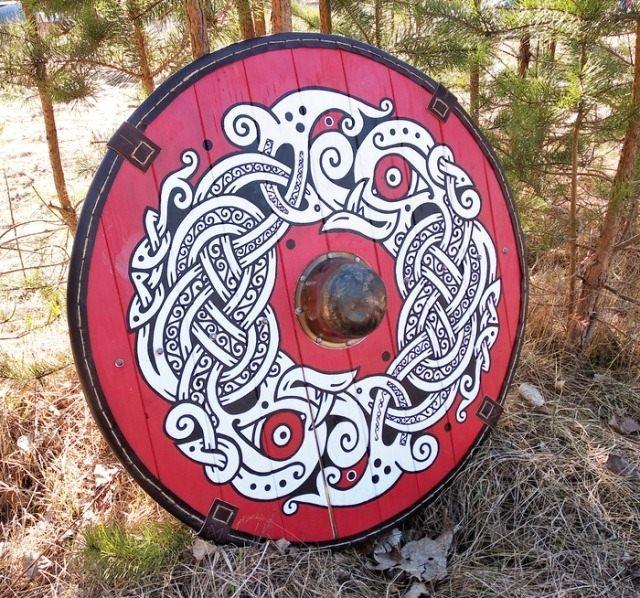 <p>İşte binlerce yıl önce kullanılan bir viking kalkanı!</p>
